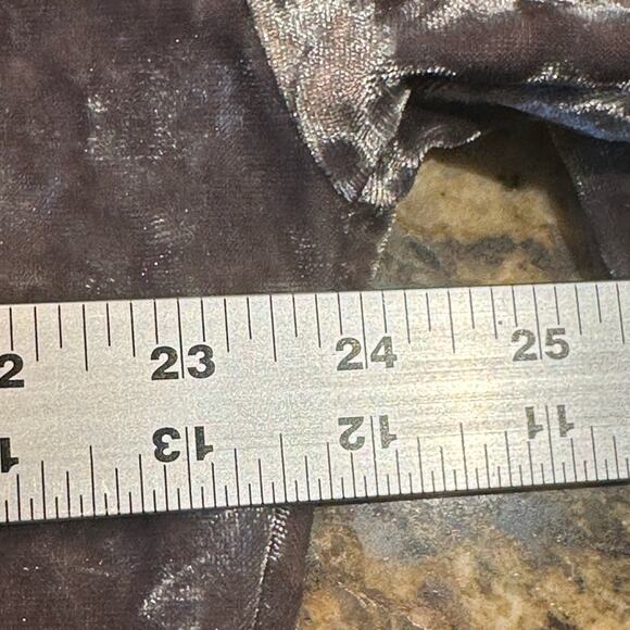 Livy LU Oklahoma Gray Crushed Velvet Womens Size Small Oversized Long Sleeve Top - Picture 5 of 6